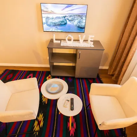 Hyka Hotel *